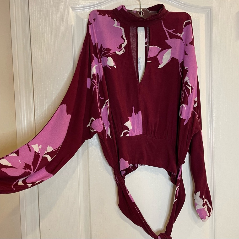 Free People wine pink floral long dolman sleeves tie waist burgundy